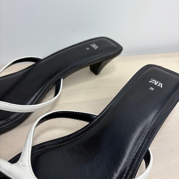 Zara Women's Elegant Black and White Sandals - Picture 5 of 7